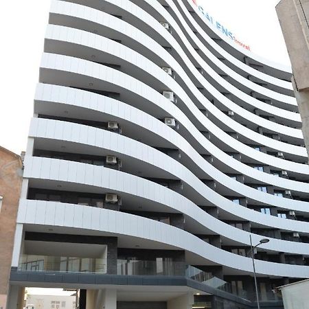 נובי סאד Pupin Palata Business Apartman B5 מראה חיצוני תמונה