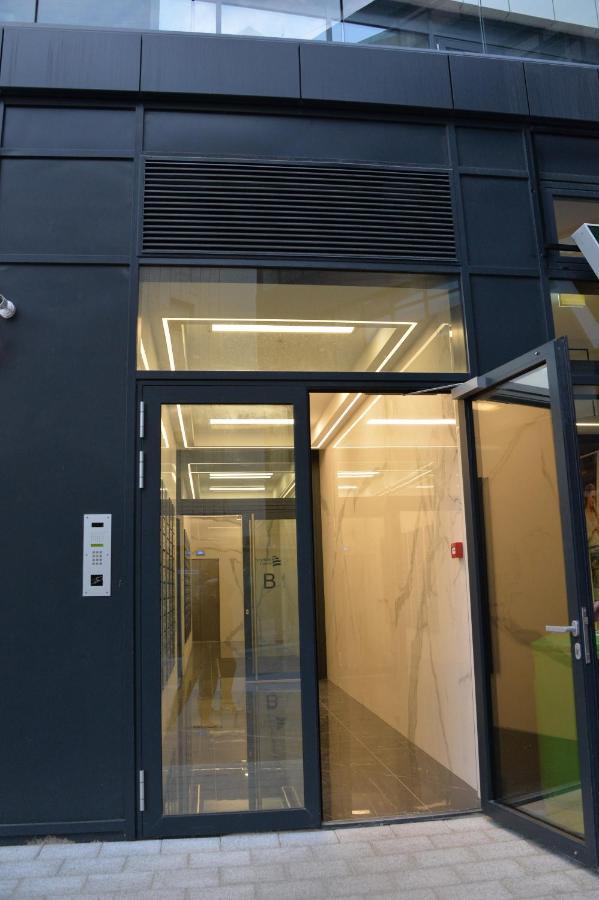 נובי סאד Pupin Palata Business Apartman B5 מראה חיצוני תמונה