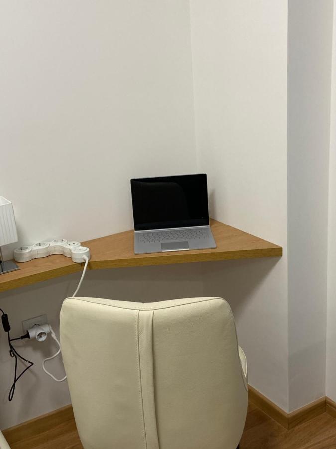 נובי סאד Pupin Palata Business Apartman B5 מראה חיצוני תמונה